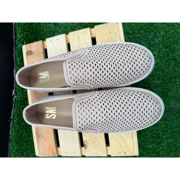 SM- Beige- Slip on Sneaker- Size 10W - Picture 9 of 12